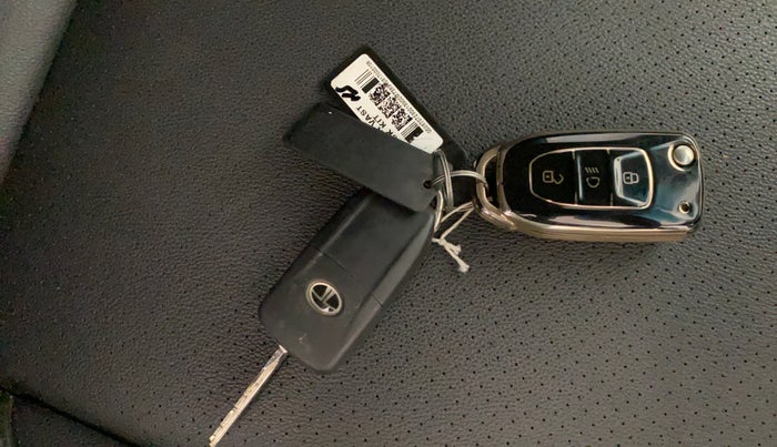 2017 Tata Hexa XT 4X2 6 STR, Diesel, Manual, 91,455 km, Key Close Up