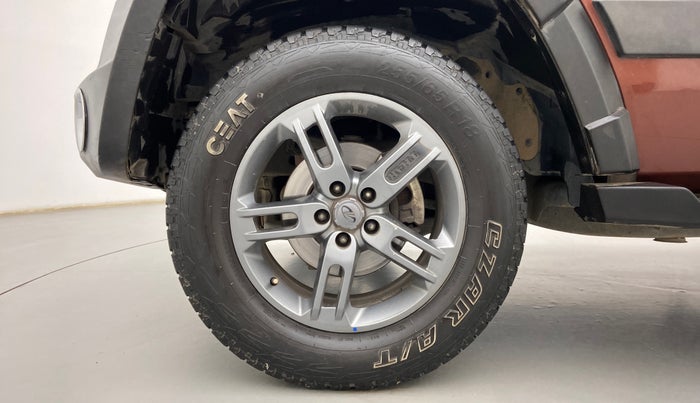 2020 Mahindra Thar LX  P 4WD AT CONVERTIBLE, Petrol, Automatic, 23,584 km, Left Front Wheel