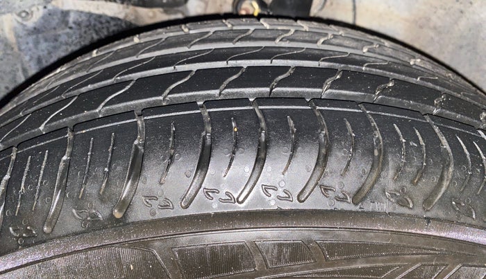 2017 Honda WR-V 1.2L I-VTEC S MT, Petrol, Manual, 48,525 km, Left Front Tyre Tread