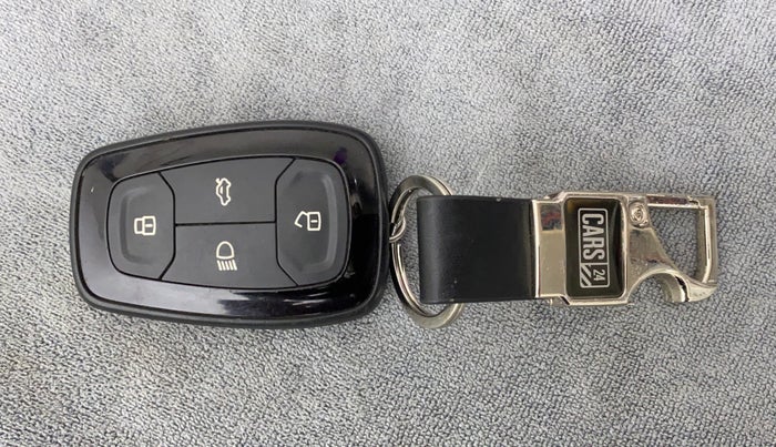 2021 Tata Safari XT PLUS, Diesel, Manual, 43,399 km, Key Close Up
