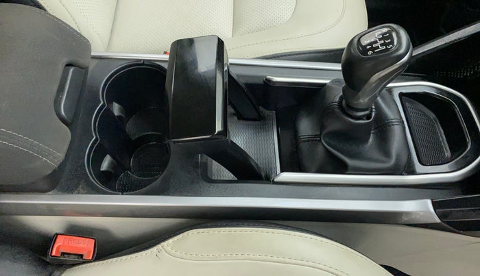 2021 Tata Safari XT PLUS, Diesel, Manual, 43,399 km, Gear Lever