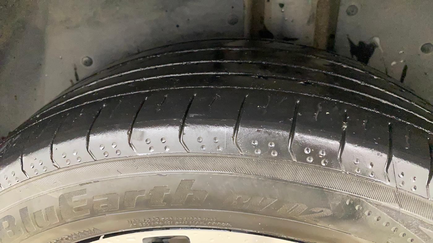 2021 MG HECTOR SHARP 1.5 PETROL CVT, Petrol, Automatic, 99,876 km, Left Rear Tyre Tread