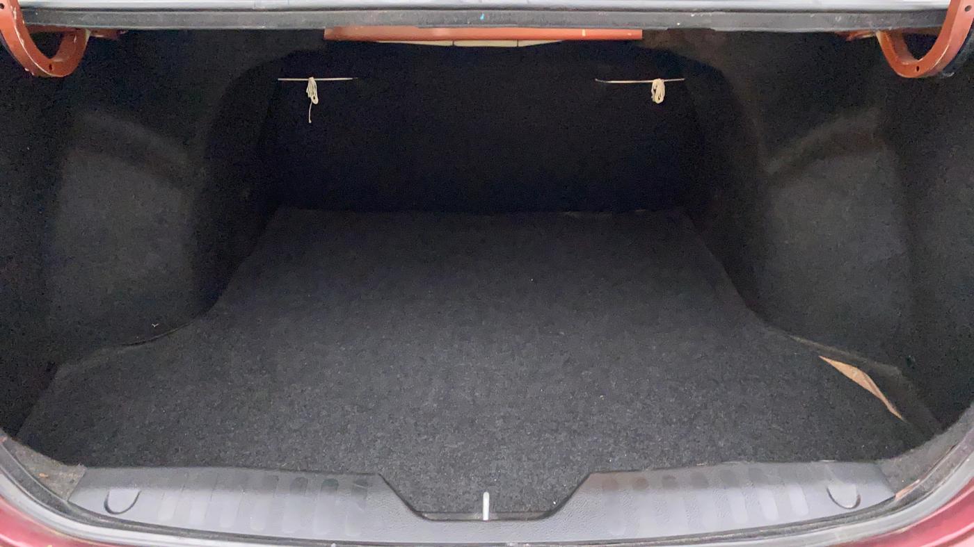 2015 Maruti Ciaz ZXI, Petrol, Manual, 79,579 km, Boot Inside