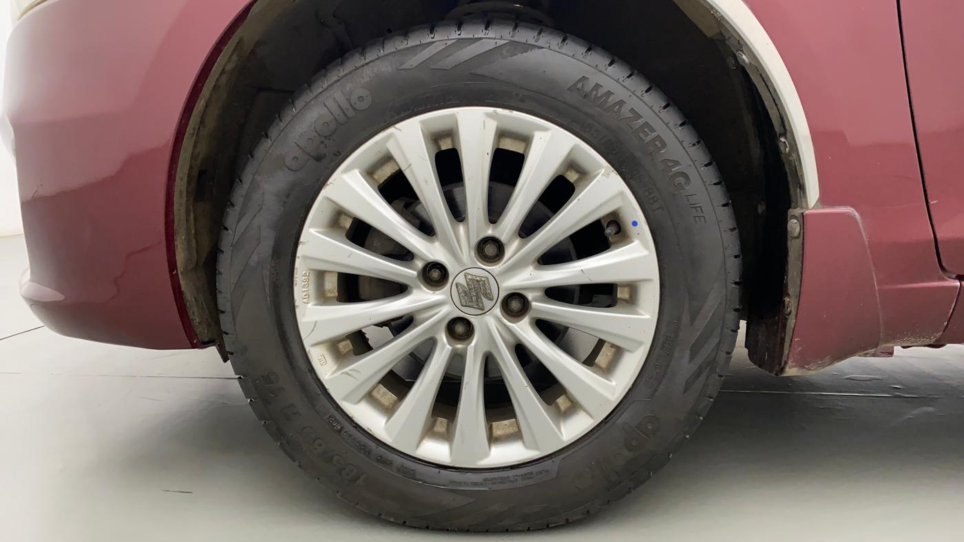2015 Maruti Ciaz ZXI, Petrol, Manual, 79,579 km, Left Front Wheel