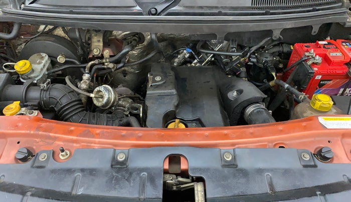 2016 Mahindra TUV300 T8, Diesel, Manual, 98,798 km, Open Bonet