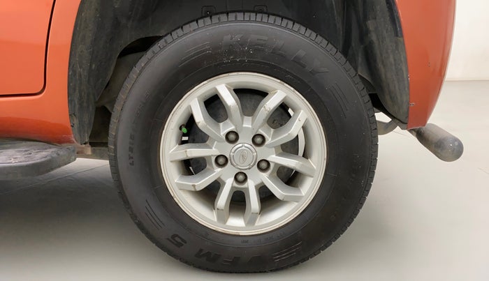 2016 Mahindra TUV300 T8, Diesel, Manual, 98,798 km, Left Rear Wheel