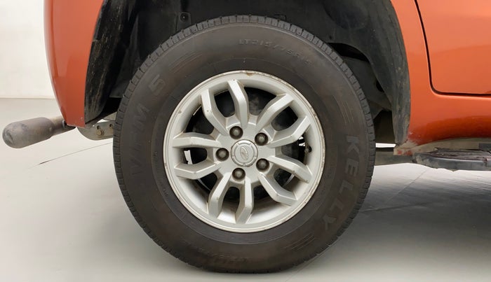 2016 Mahindra TUV300 T8, Diesel, Manual, 98,798 km, Right Rear Wheel