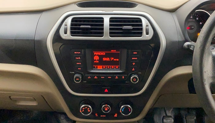 2016 Mahindra TUV300 T8, Diesel, Manual, 98,798 km, Air Conditioner