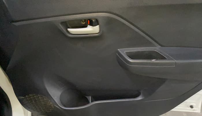 2023 Maruti Alto K10 VXI PLUS, Petrol, Manual, 63,527 km, Driver Side Door Panels Control