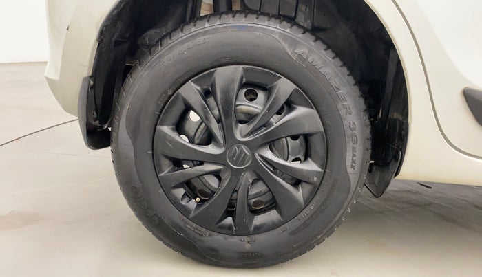 2020 Maruti Swift LXI, Petrol, Manual, 10,679 km, Right Rear Wheel