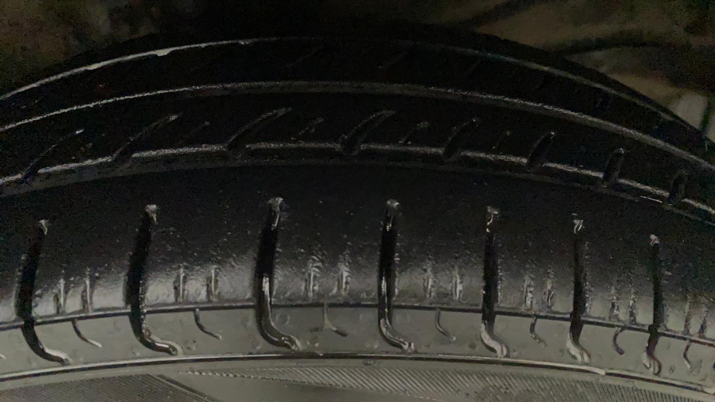 2013 Maruti Wagon R 1.0 LXI CNG, CNG, Manual, 75,562 km, Left Rear Tyre Tread