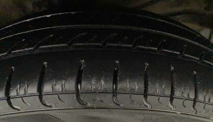 2013 Maruti Wagon R 1.0 LXI CNG, CNG, Manual, 75,562 km, Left Rear Tyre Tread