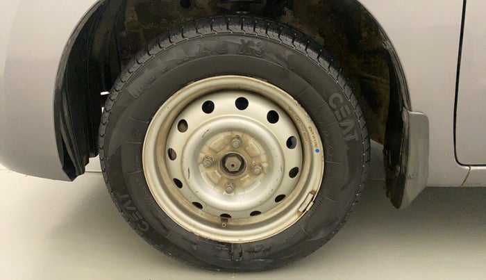 2013 Maruti Wagon R 1.0 LXI CNG, CNG, Manual, 75,562 km, Left Front Wheel