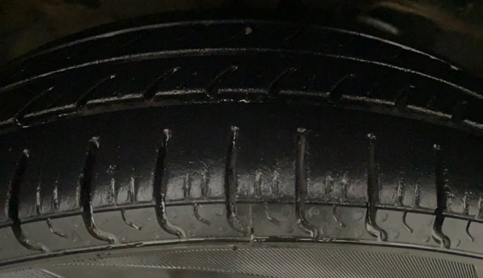 2013 Maruti Wagon R 1.0 LXI CNG, CNG, Manual, 75,562 km, Right Rear Tyre Tread