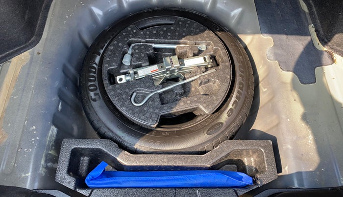 2019 Maruti Ciaz ALPHA 1.5 SHVS PETROL, Petrol, Manual, 96,651 km, Spare Tyre