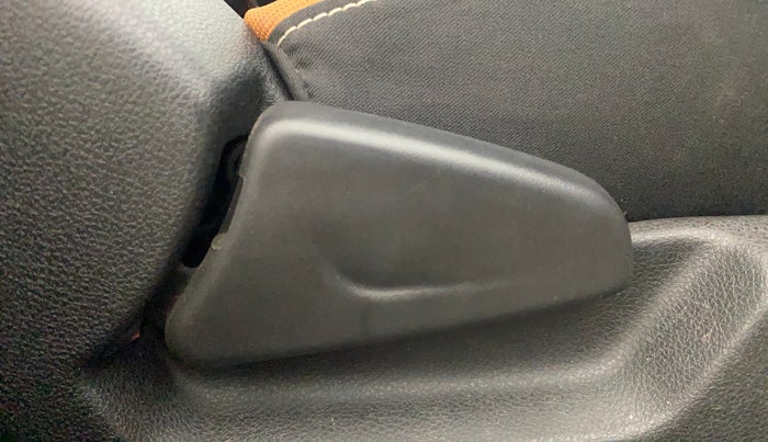 2021 Renault Kwid CLIMBER 1.0 (O), Petrol, Manual, 24,931 km, Driver Side Adjustment Panel