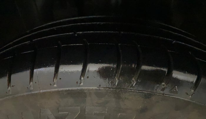 2019 Renault Kwid RXL, Petrol, Manual, 47,505 km, Left Front Tyre Tread