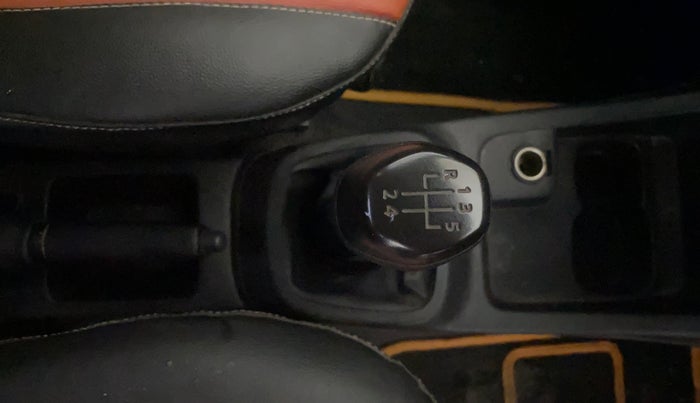 2019 Renault Kwid RXL, Petrol, Manual, 47,505 km, Gear Lever