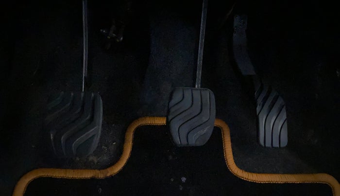 2019 Renault Kwid RXL, Petrol, Manual, 47,505 km, Pedals