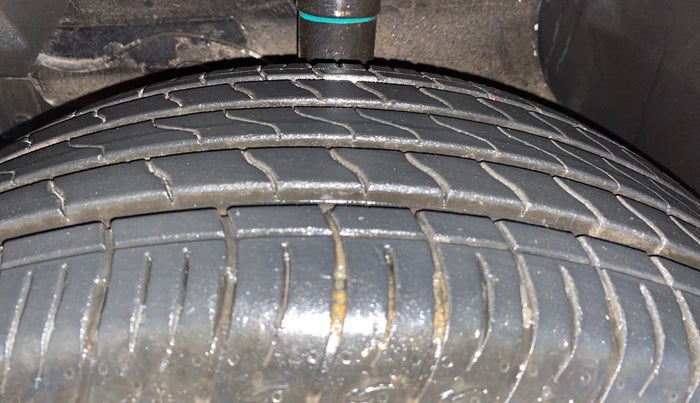 2024 Maruti BREZZA VXI AT SMART HYBRID, Petrol, Automatic, 5,003 km, Left Front Tyre Tread