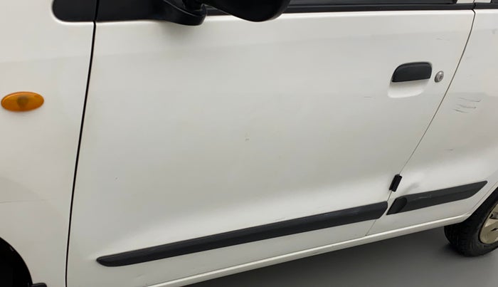 2012 Maruti Wagon R 1.0 LXI, Petrol, Manual, 41,218 km, Front passenger door - Slight discoloration