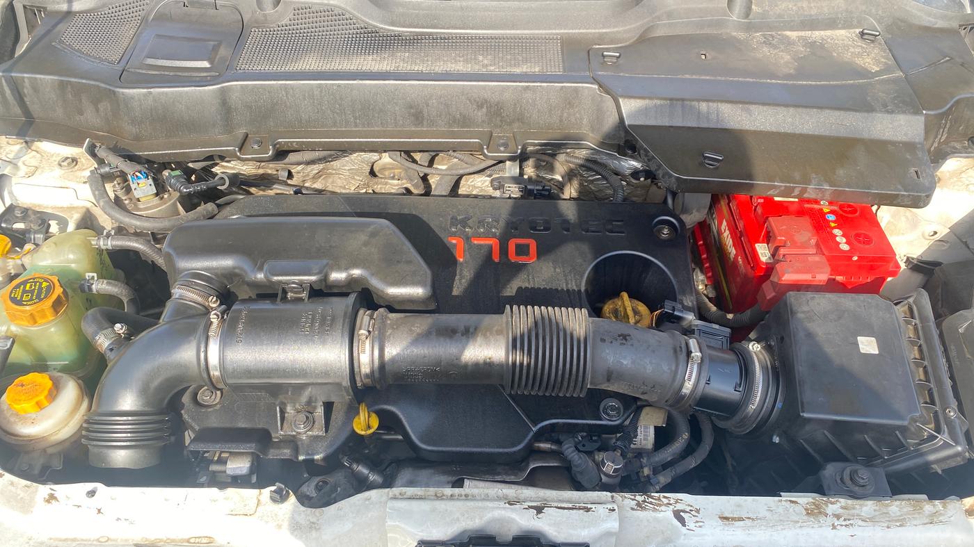 2022 Tata Safari XT PLUS, Diesel, Manual, 84,703 km, Engine View