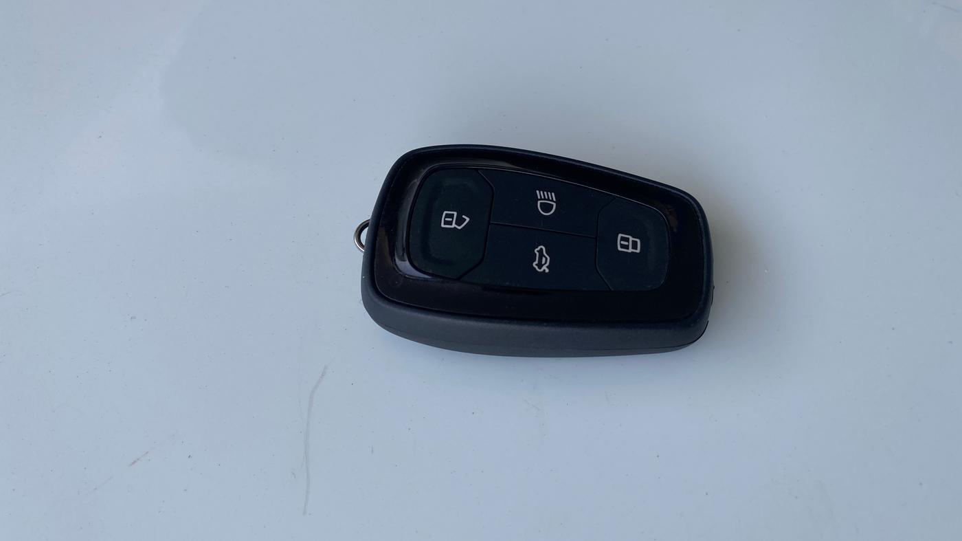 2022 Tata Safari XT PLUS, Diesel, Manual, 84,703 km, Key Close Up