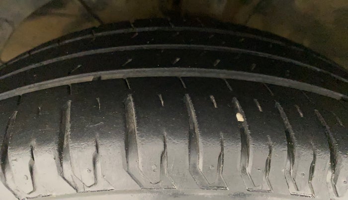 2019 Maruti Dzire ZXI PLUS AMT, Petrol, Automatic, 51,801 km, Left Front Tyre Tread
