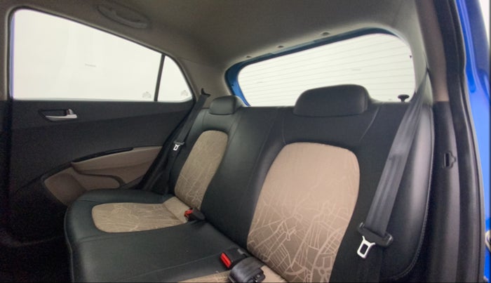 2019 Hyundai Grand i10 SPORTZ 1.2 KAPPA VTVT, Petrol, Manual, 16,561 km, Right Side Rear Door Cabin