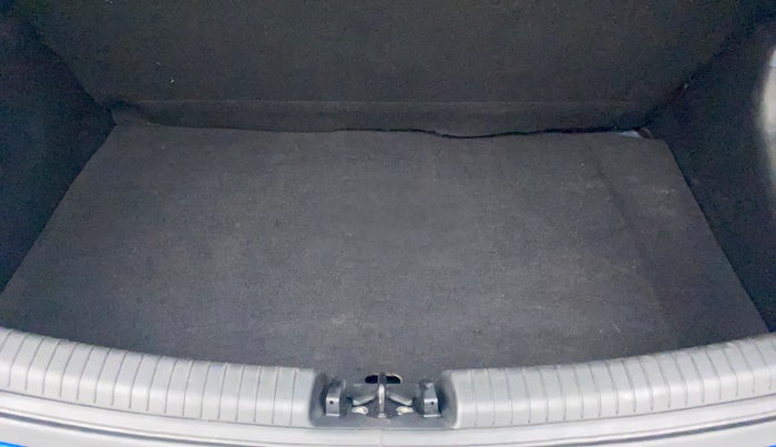 2019 Hyundai Grand i10 SPORTZ 1.2 KAPPA VTVT, Petrol, Manual, 16,561 km, Boot Inside