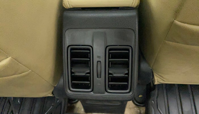 2015 Honda City 1.5L I-VTEC VX CVT, Petrol, Automatic, 55,189 km, AC Unit - Rear vent has minor damage