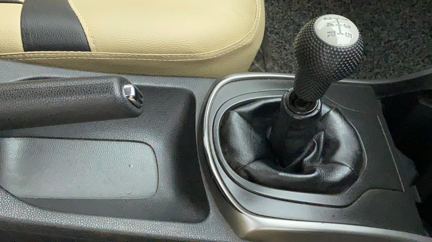 2015 Honda City 1.5L I-VTEC V MT, Petrol, Manual, 92,210 km, Gear Lever