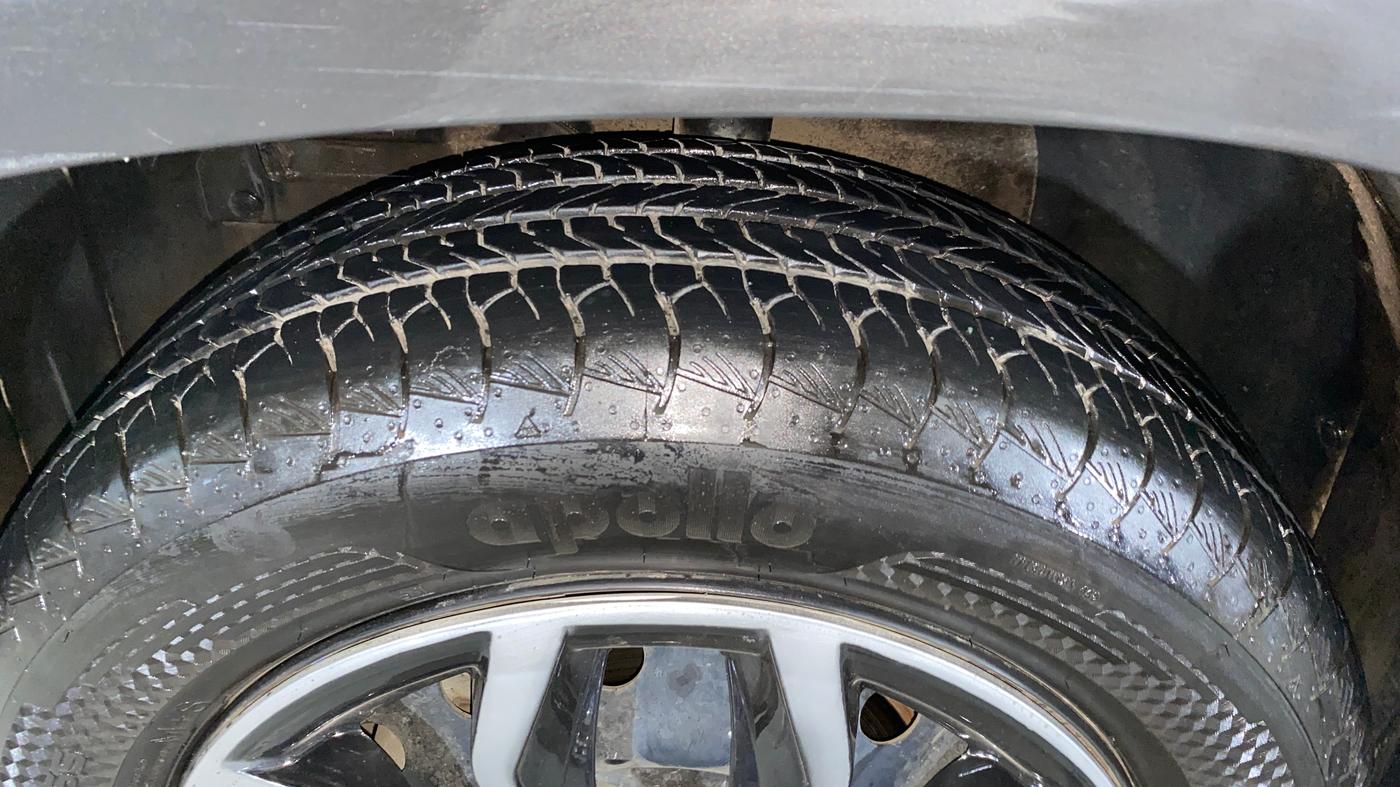 2024 Maruti Grand Vitara DELTA SMART HYBRID AT, Petrol, Automatic, 18,517 km, Left Front Tyre Tread