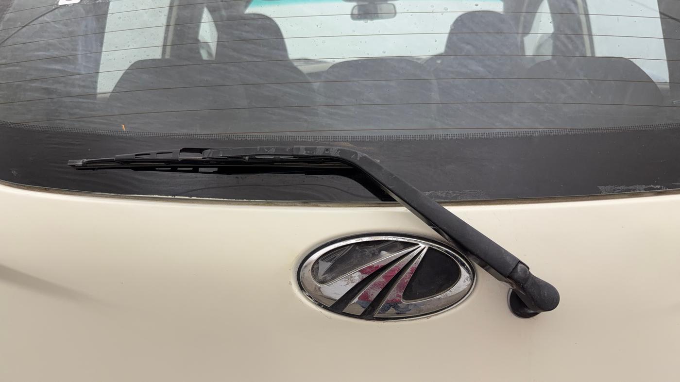 2016 Mahindra Kuv100 K6 D 6 STR, Diesel, Manual, 68,044 km, Rear Wiper