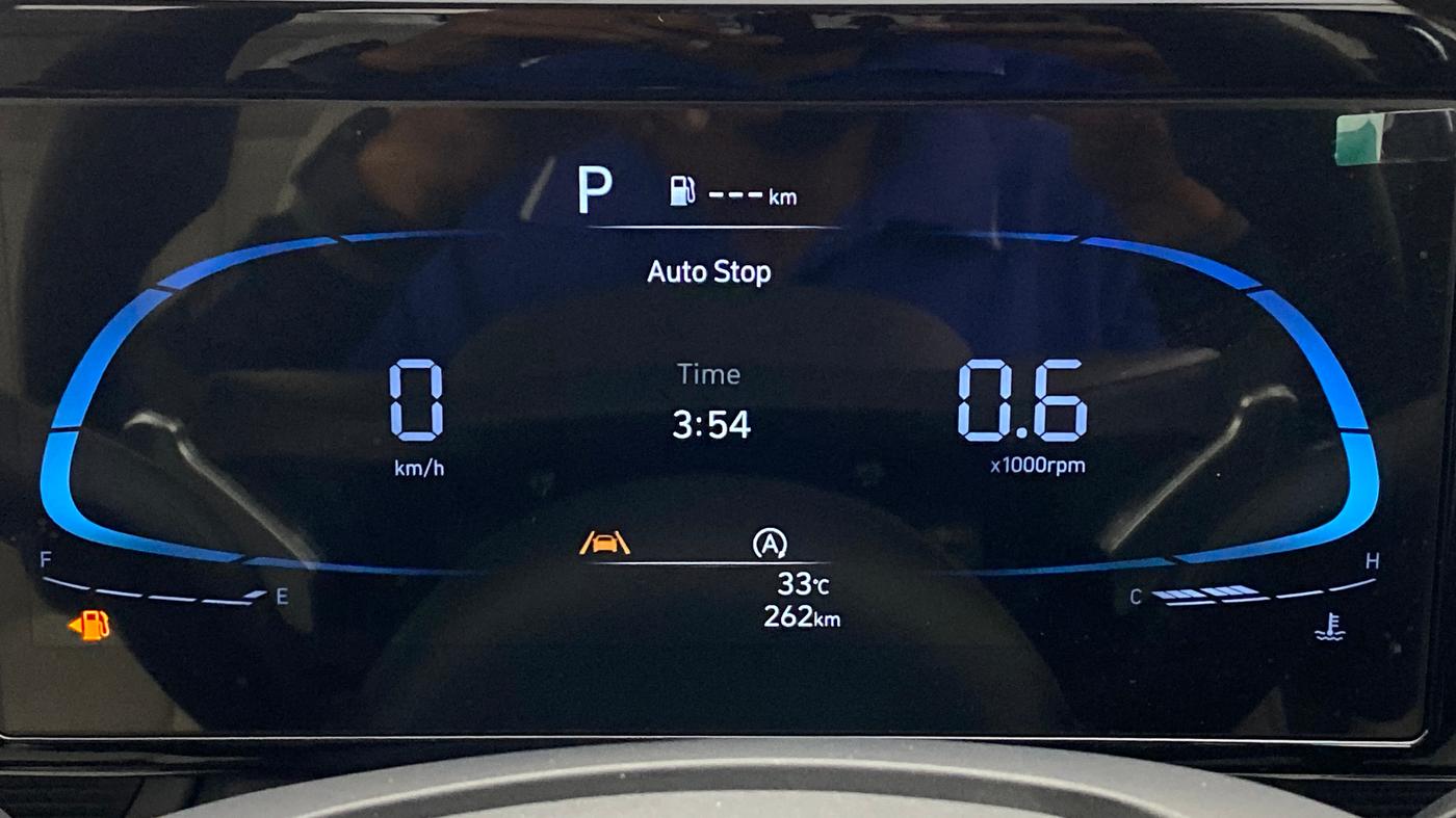 2025 Hyundai Verna SX(O) 1.5 MPI IVT , Petrol, Automatic, 261 km, Odometer Image