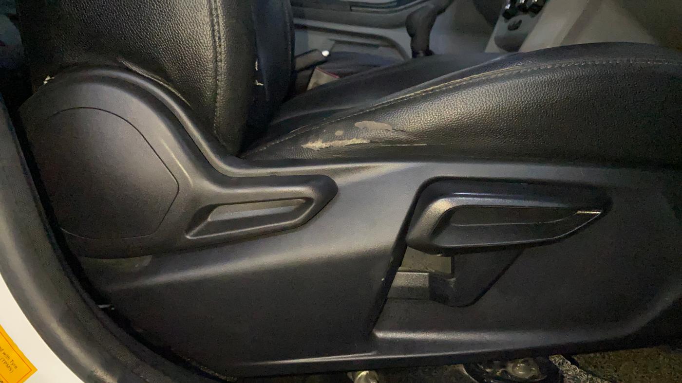 2023 Tata Tiago XT CNG, CNG, Manual, 47,543 km, Driver Side Adjustment Panel