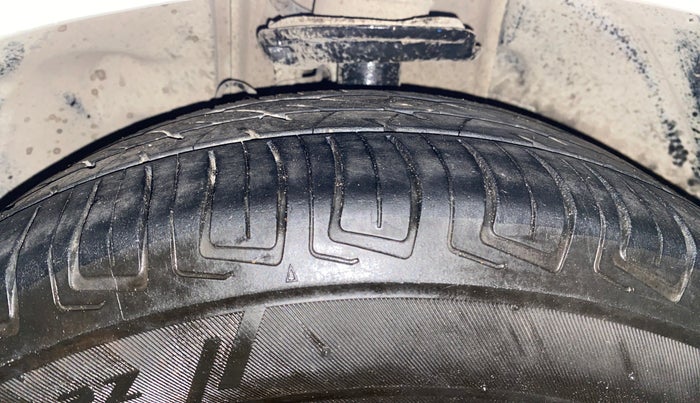 2023 Tata Tiago XT CNG, CNG, Manual, 47,543 km, Left Front Tyre Tread