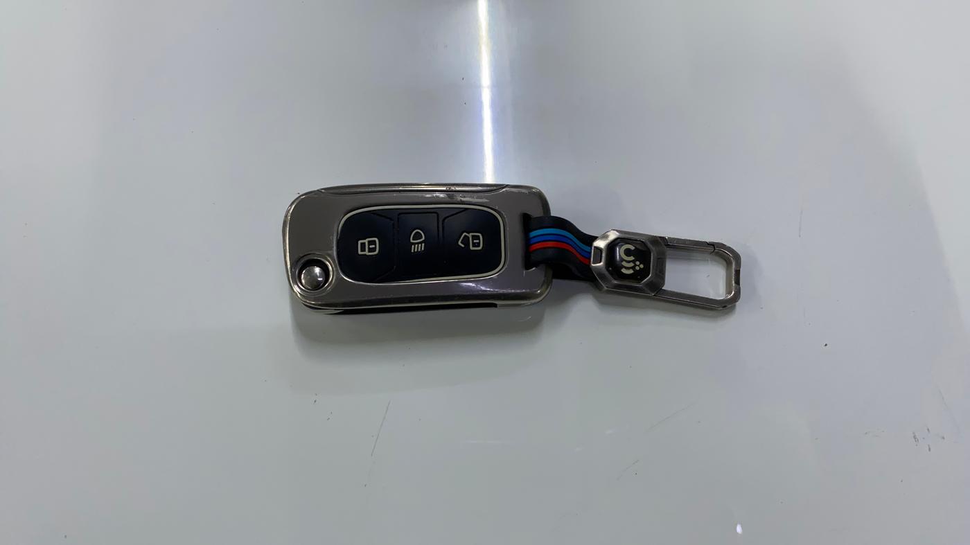 2023 Tata Tiago XT CNG, CNG, Manual, 47,543 km, Key Close Up