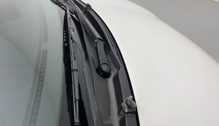 2017 Hyundai Eon ERA +, Petrol, Manual, 66,838 km, Front windshield - Wiper nozzle not functional