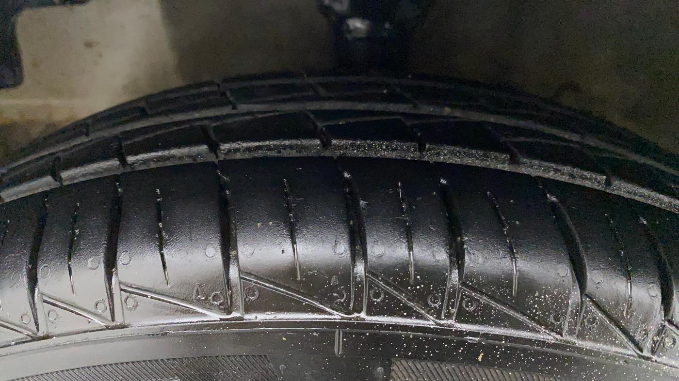 2017 Hyundai Eon ERA +, Petrol, Manual, 66,838 km, Left Front Tyre Tread