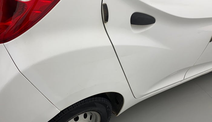 2017 Hyundai Eon ERA +, Petrol, Manual, 66,838 km, Right quarter panel - Minor scratches