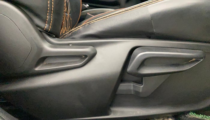 2021 Tata TIAGO NRG XZ MT, Petrol, Manual, 76,422 km, Driver Side Adjustment Panel