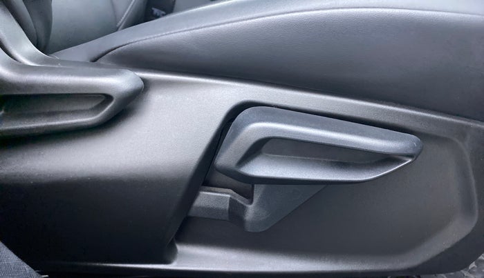 2021 Tata NEXON XZA+(O) DARK EDITION 1.2 RTN, Petrol, Automatic, 4,589 km, Driver Side Adjustment Panel