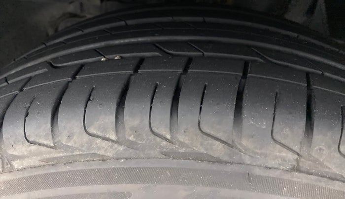 2021 Tata NEXON XZA+(O) DARK EDITION 1.2 RTN, Petrol, Automatic, 4,589 km, Left Front Tyre Tread