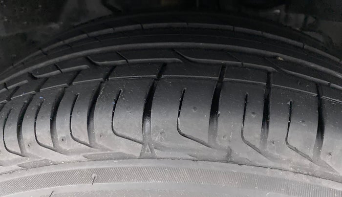 2021 Tata NEXON XZA+(O) DARK EDITION 1.2 RTN, Petrol, Automatic, 4,589 km, Right Front Tyre Tread