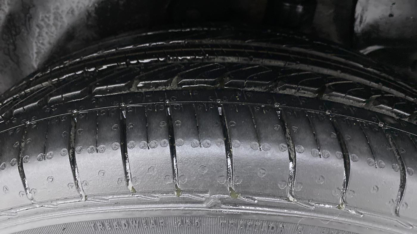 2017 Hyundai Creta SX PLUS AT 1.6 PETROL, Petrol, Automatic, 79,448 km, Left Rear Tyre Tread