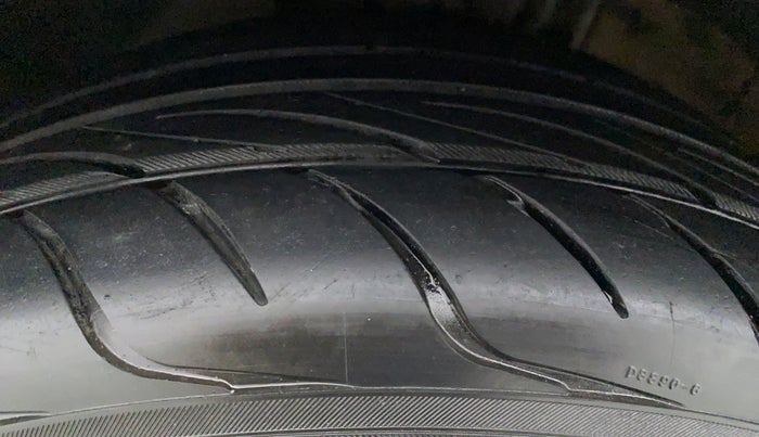 2017 Volkswagen Polo GT TSI 1.2 PETROL AT, Petrol, Automatic, 66,111 km, Right Front Tyre Tread