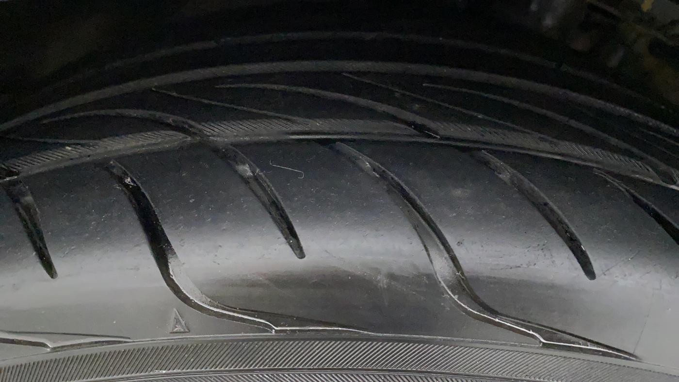 2017 Volkswagen Polo GT TSI 1.2 PETROL AT, Petrol, Automatic, 66,111 km, Left Front Tyre Tread