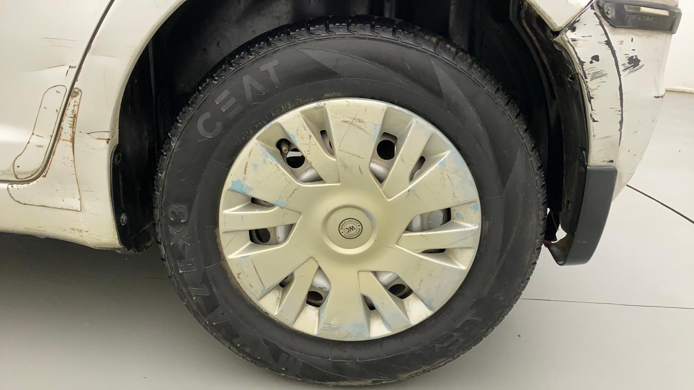 2011 Maruti Swift LXI, Petrol, Manual, 54,277 km, Left Rear Wheel