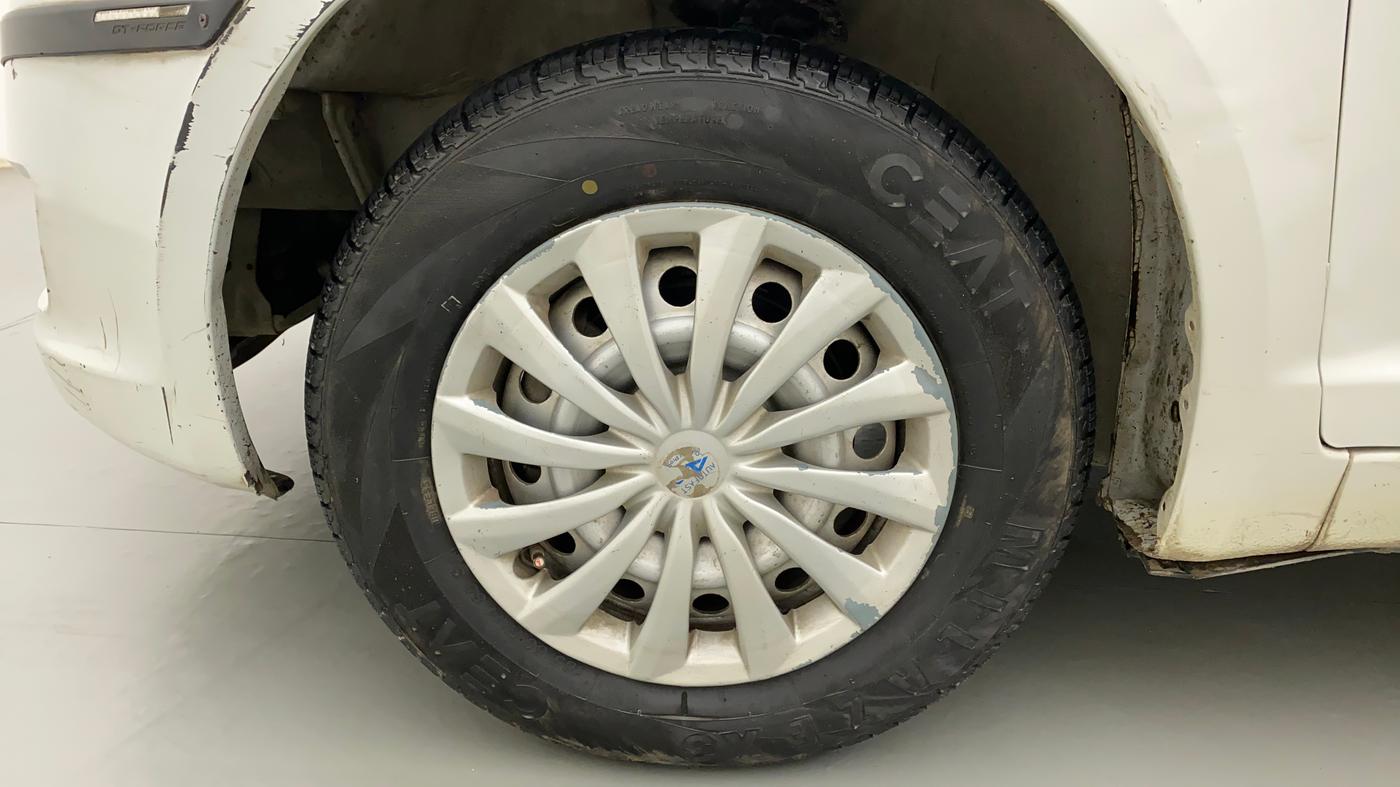 2011 Maruti Swift LXI, Petrol, Manual, 54,277 km, Left Front Wheel